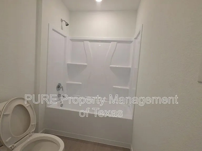 313 Stratus Ln — Photo 30