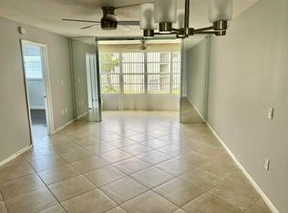 8305 Sunrise Lakes Blvd APT 211, Sunrise, FL 33322