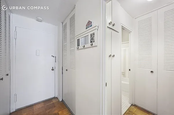 Sold by Compass | media 5