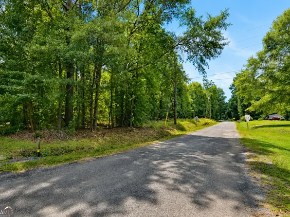 3 Whitaker Rd, Macon, GA 31211