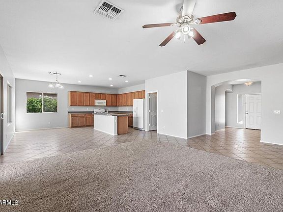 5th image of 1432 E Parkview Dr