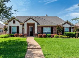 622 Green Apple Dr, Garland, TX 75044