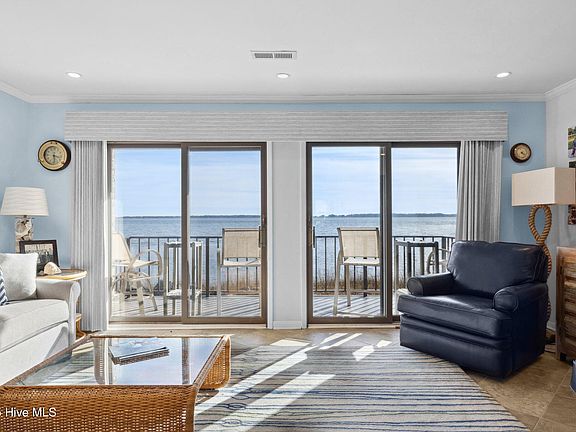 3rd image of 4801 S Shore Drive #E-4