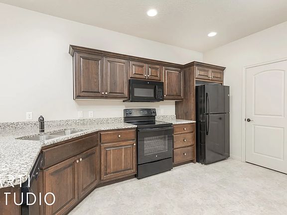 5th image of 290 Buena Vista Blvd Unit 53