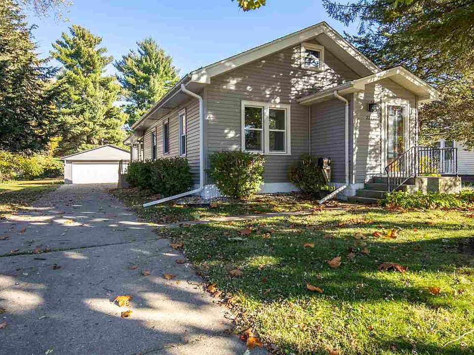 1st image of 224 Pearl Ave