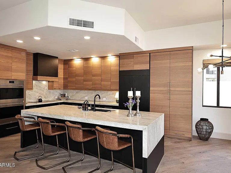 8334 E Jenan Dr — Photo 12