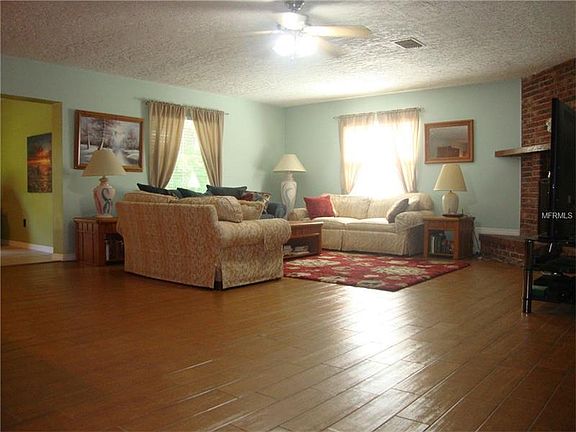 2nd image of 11599 Oval Dr E