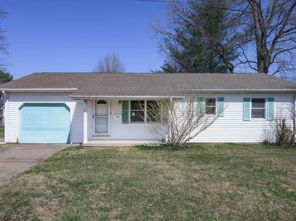 1208 E Boyton St, Marion, IL 62959