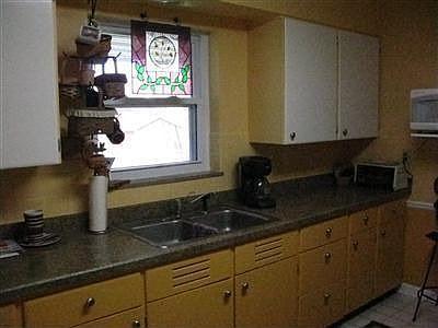 5th image of 625 Schuyler Dr