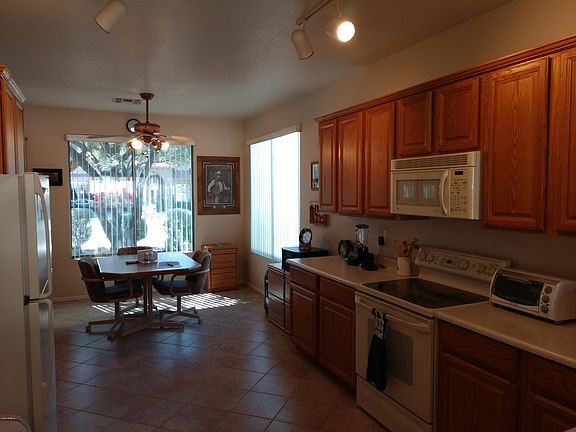 3rd image of 15254 W Port Royale Ln