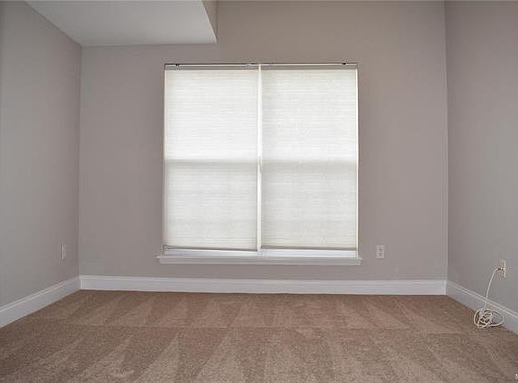 3rd image of 6401 Brookfield Court Dr APT 104