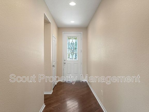 2nd image of 29142 Rockledge Dr