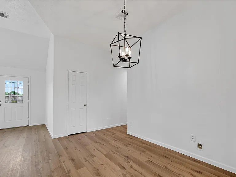 7403 Oak Walk Dr — Photo 12
