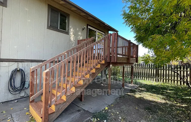 2507 W Lake St — Photo 7