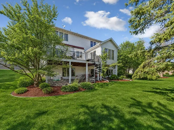 9756 211th St W, Lakeville, MN 55044