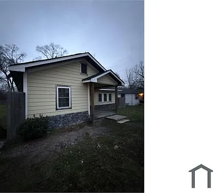 3412 Ellis Ave SW — Photo 1