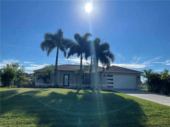 903 SE 5th Pl, Cape Coral, FL 33990