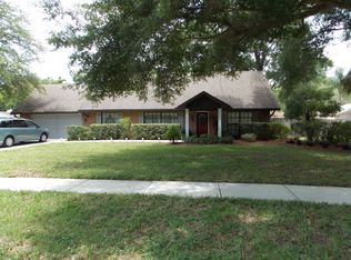 9202 Hollyridge Pl, Temple Terrace, FL 33637