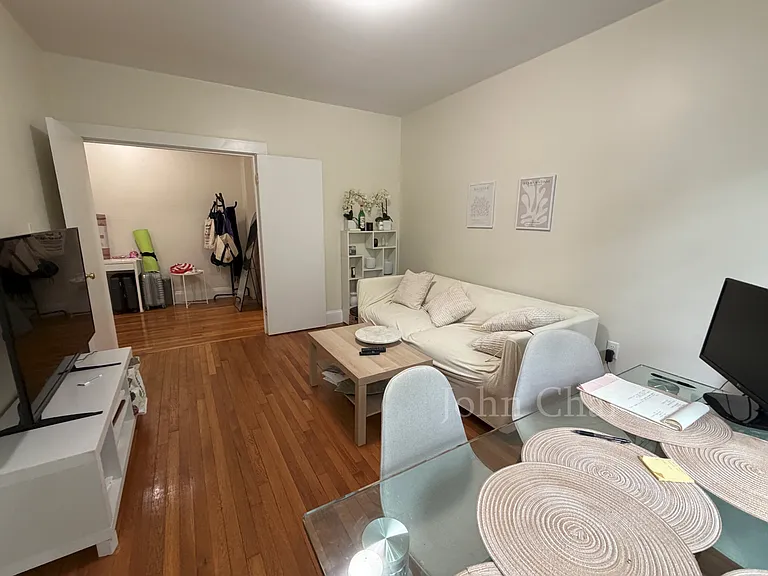 120 Washington St #1 — Photo 8