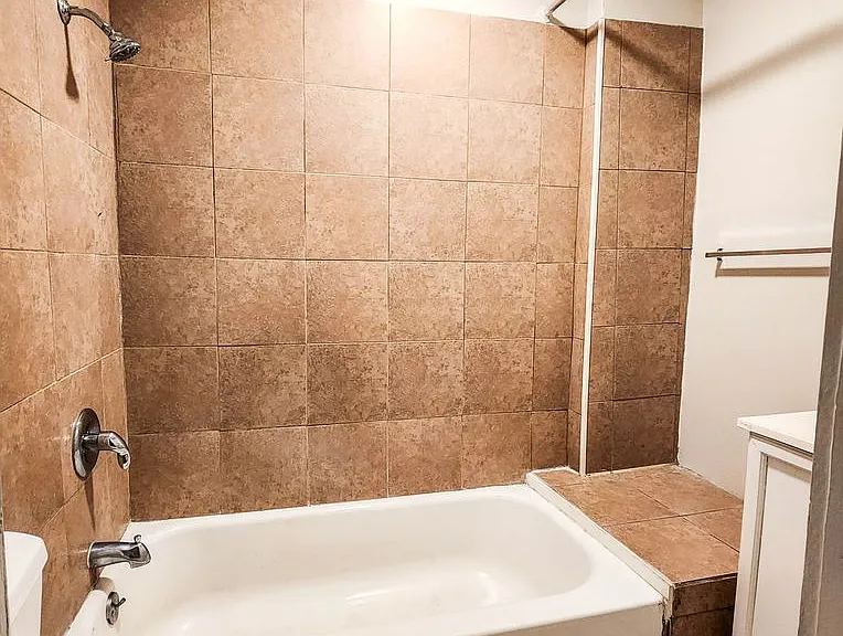 46-48 Henry St #1L — Photo 8