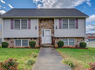 948 Carolina Ave, Salem, VA 24153