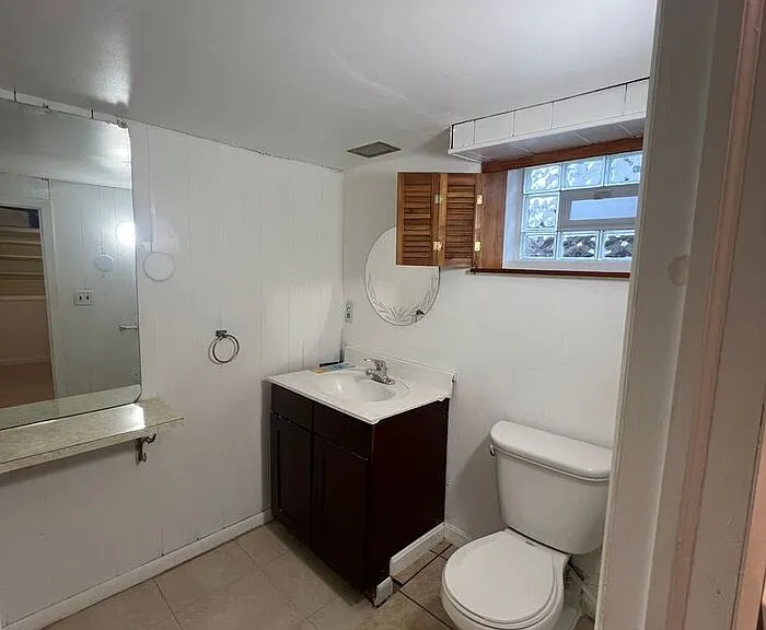 2500 Linwood Rd — Photo 24