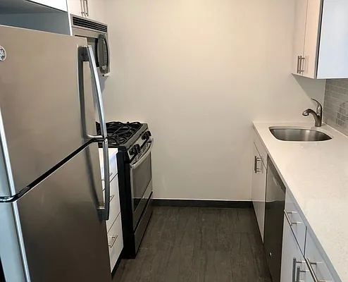 Rented by The Dermot Realty Management Company | media 29