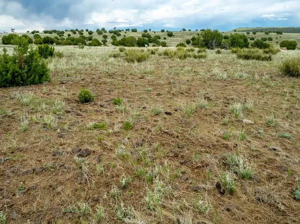 144 W Dozer Ave, Ash Fork, AZ 86320