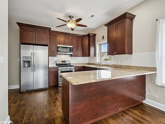 3rd image of 3519 W Medill Ave #2