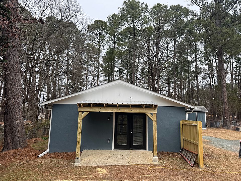 1st image of 107 Glosson Cir #1A