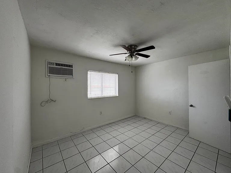6565 W 2nd Ct #20 — Photo 7