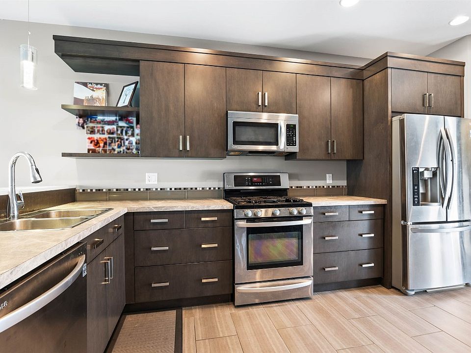 2209 Saddleback Dr, Kamloops, BC V2B 0G7 | Zillow