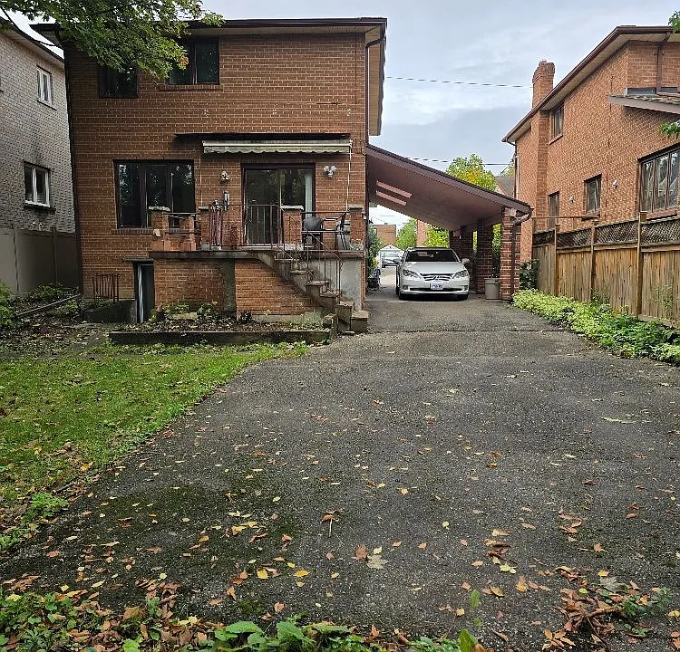 607 Coldstream Ave