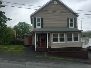 40 Grand Ave, Forest City, PA 18421