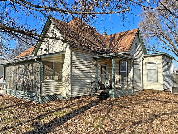 3rd image of 1125 Cooper St