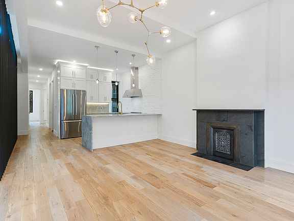 4th image of 348 Lafayette Ave #3