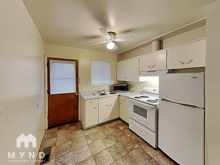 229 Claremont St — Photo 2