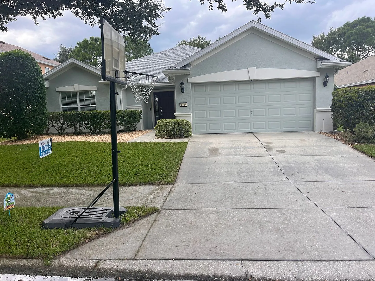 Desired neighborhood - WOW. — Photo 2