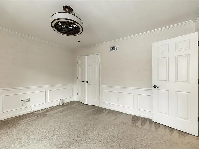 8441 Dogwood Rd — Photo 17