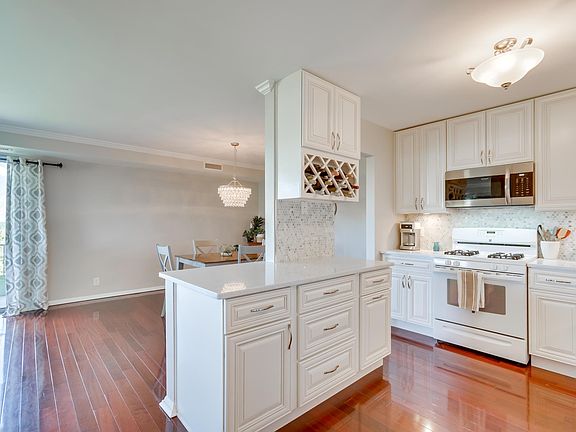 4th image of 8315 N Brook Ln APT 905