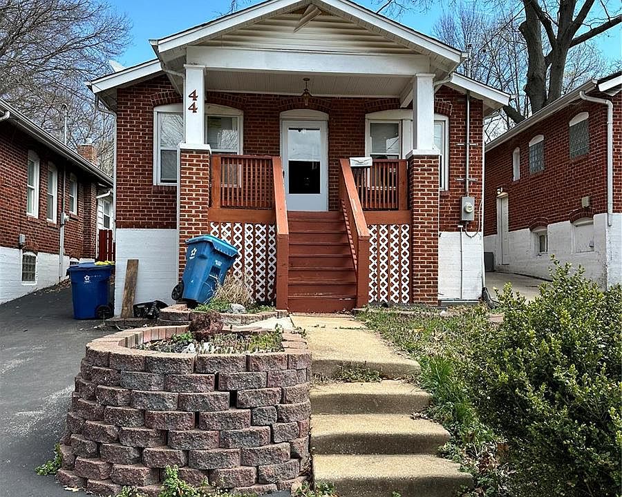 1st image of 44 S Hartnett Ave