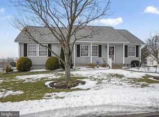 47 Bill Dr, Denver, PA 17517