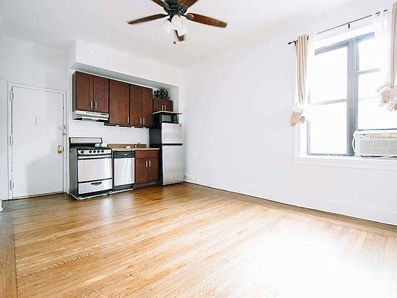 2nd image of 45 Tiemann Pl APT 6i