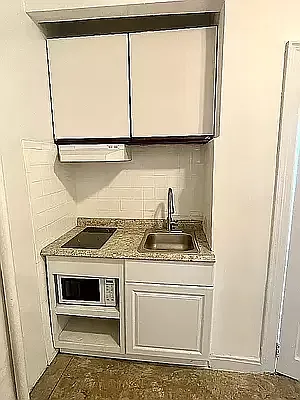 Rented by REAL New York | media 9