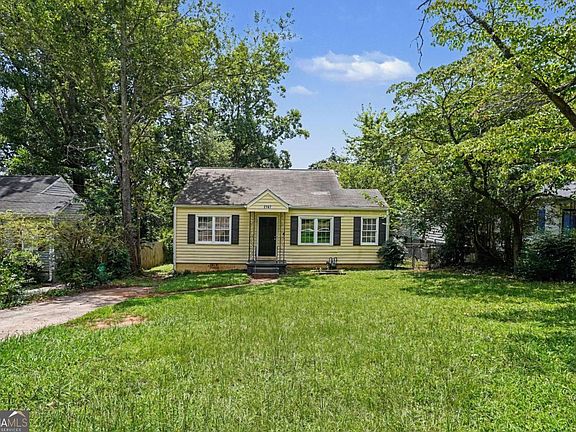 3rd image of 2767 Joyce Ave