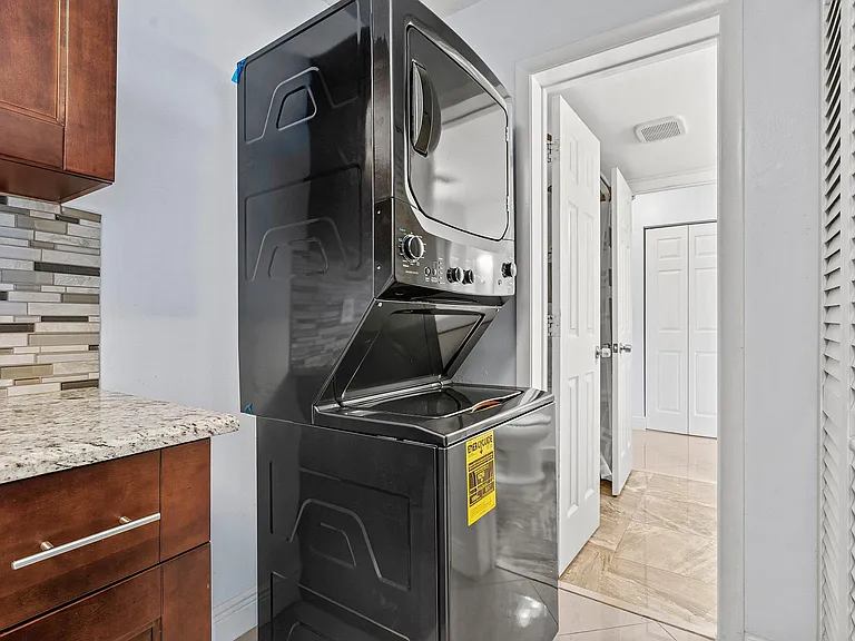 204 Foxtail Dr #F1 — Photo 12
