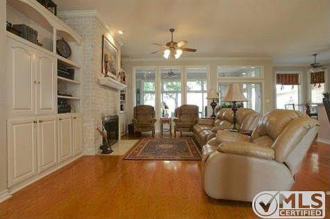 2nd image of 2510 Wills Way Dr