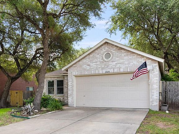 3rd image of 2410 Cottontail Dr