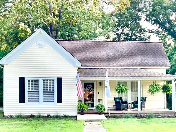 734 Union St, Gaffney, SC 29340