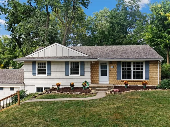 106 NE Northcrest Dr, Kansas City, MO 64116